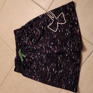 Under Armour boys shorts. Size S. Excellent condition. Black.